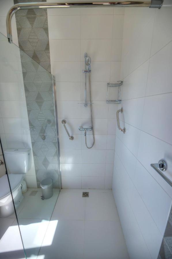 Beautifully Furnished Seafront 4 Bedrooms Goslm-4 Sliema Buitenkant foto
